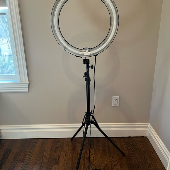 18” Ring Light Kit by Stellar Lighting Systems - Picture 4 of 4